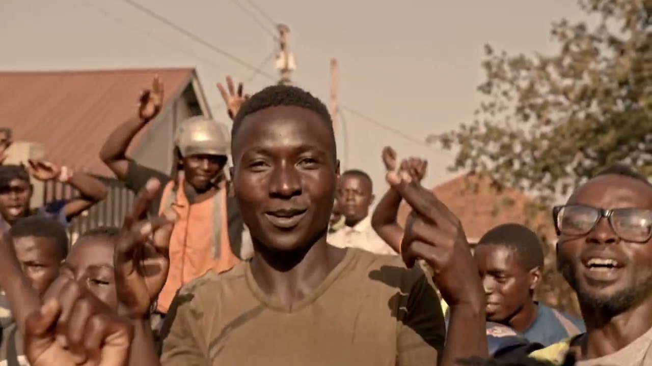 Mukama Akola